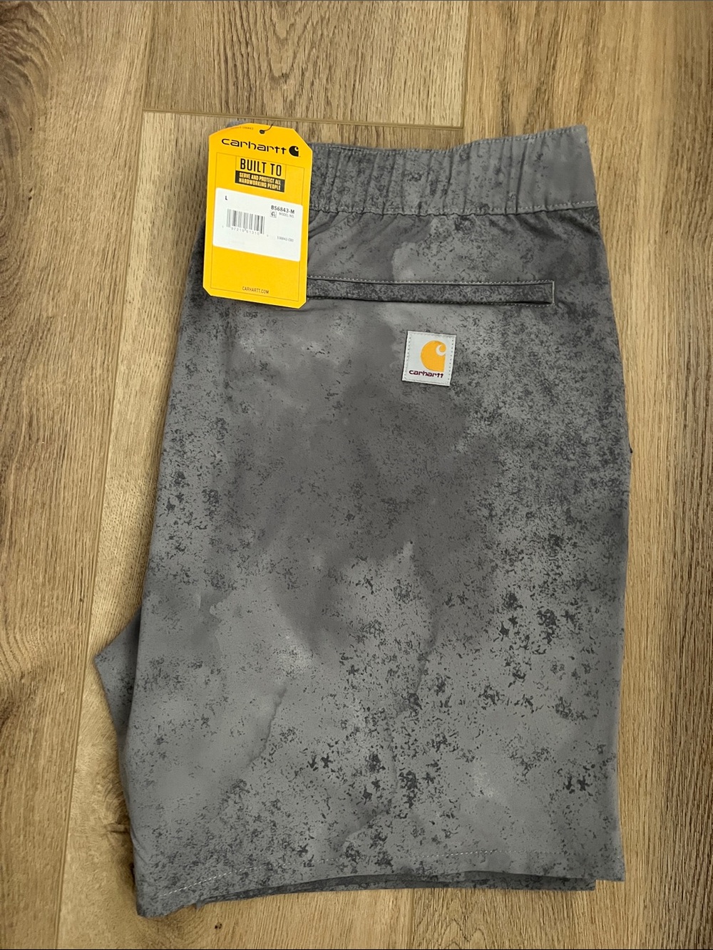 Carhartt men’s shorts- size L